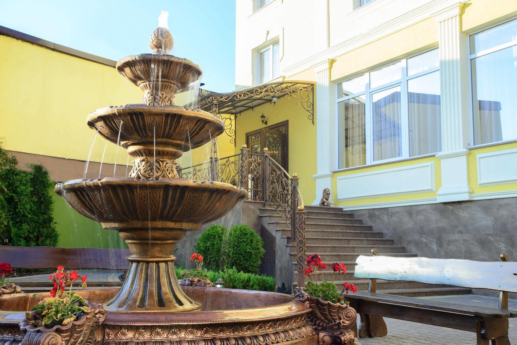 Argo Hotel Lviv Eksteriør billede