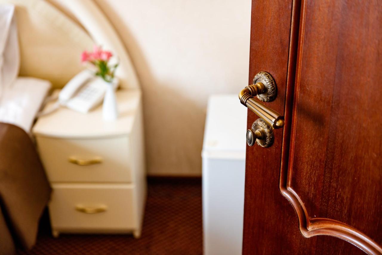 Argo Hotel Lviv Eksteriør billede