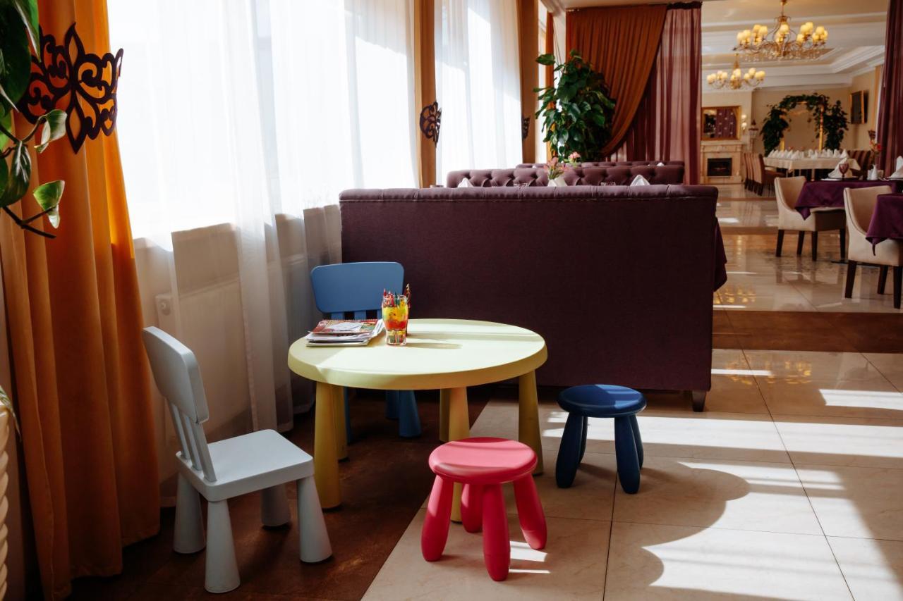 Argo Hotel Lviv Eksteriør billede